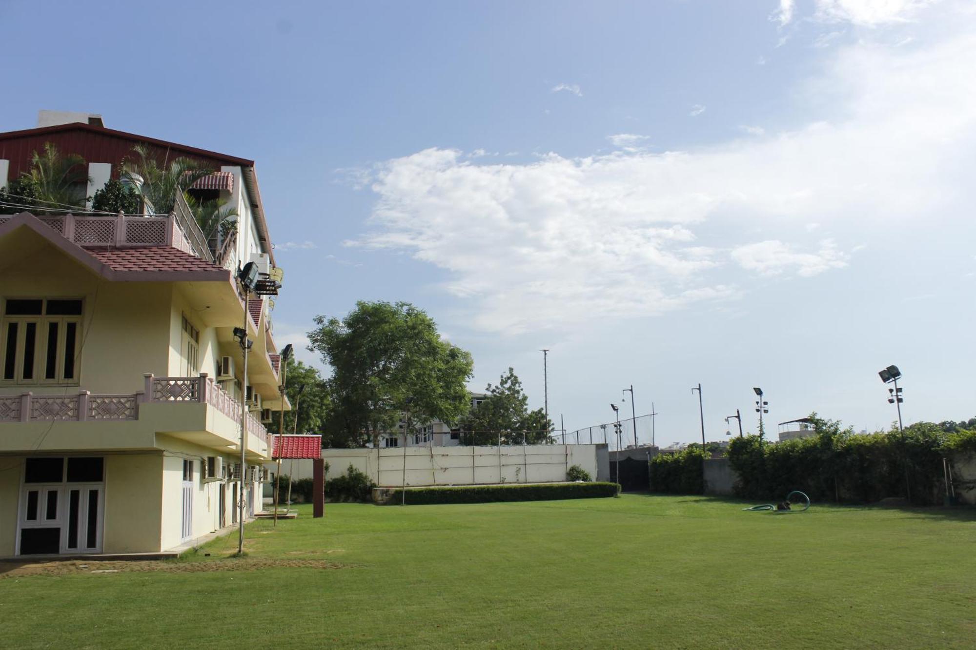 The Byke Grassfield Resort With Outdoor Pool, Shyam Nagar, Jaipur Eksteriør billede